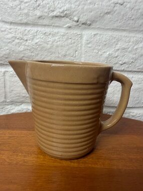 Monmouth Pottery 1920’s Tan Common Ceramic Milk Pitcher Deco Ribbed